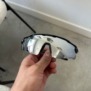 Oakley EV PATH Sunglasses